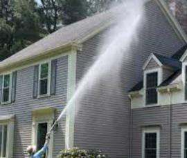 palm beach roofing pressure cleans the roof, house, driveway, patios, and more